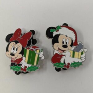Disney Santa Mickey Minnie 2020 Holiday Christmas Reveal Conceal LE1000 Pins