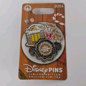 Animal Kingdom Lodge Lion King Holiday Christmas Gingerbread House Disney LE Pin