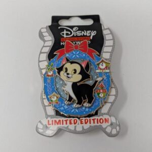 Figaro Pinocchio Cat Wreaths DSSH Disney Studio Store Hollywood LE Pin